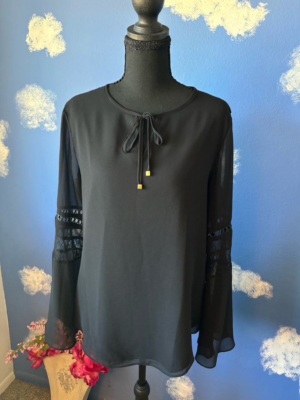 Calvin Klein Black Long Sleeve Blouse w/ Fancy Detailed Sleeves, Tie Neck, SP